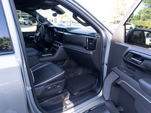 Used 2023 GMC Sierra 1500 AT4X image 35