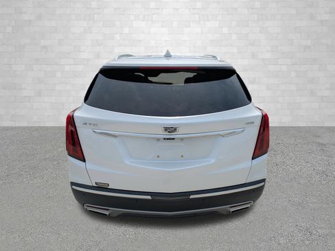 Used 2021 Cadillac XT5 Premium Luxury w/ Platinum Package FWD image 3