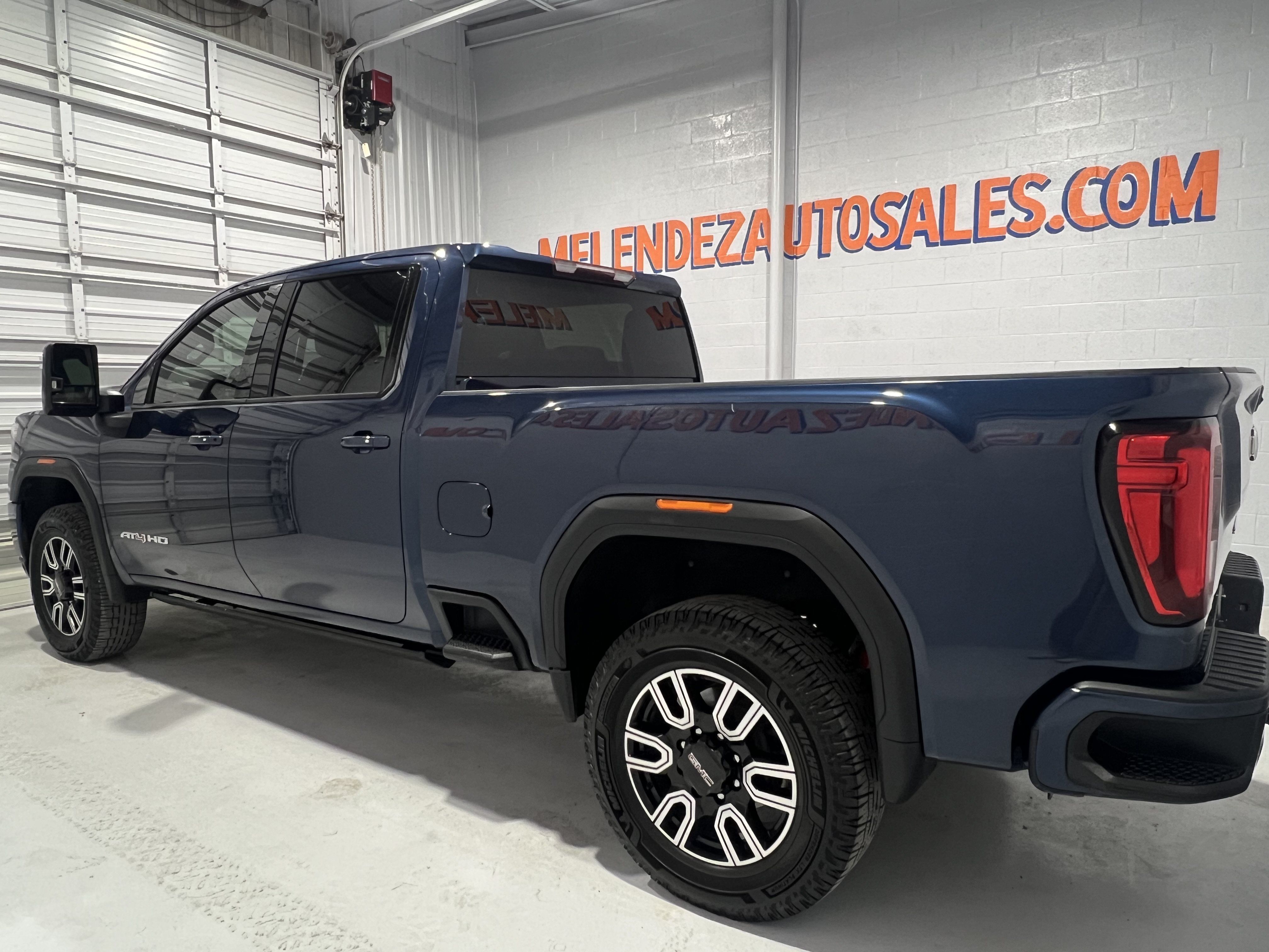 Used 2022 GMC Sierra 2500 AT4 AWD/4WD image 3