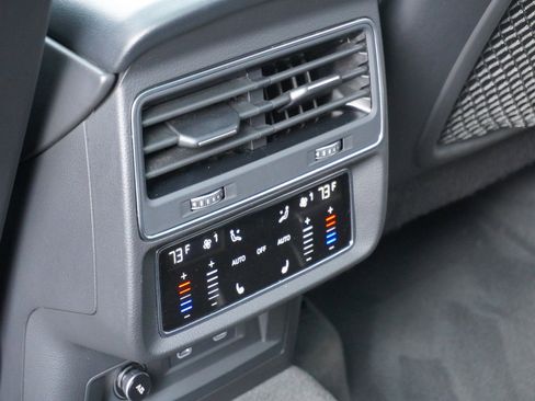 Used 2022 Audi Q7 3.0T Prestige image 16