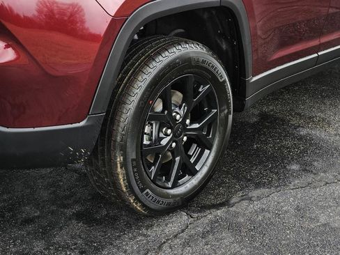 New 2026 Jeep Grand Cherokee Altitude RWD image 8