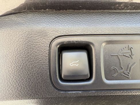 Used 2021 Ford Expedition Platinum AWD/4WD image 9