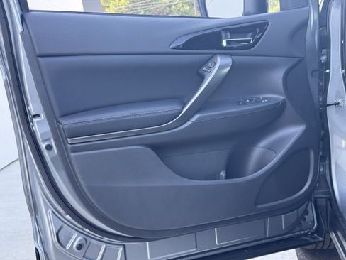 New 2025 Mitsubishi Eclipse Cross image 17