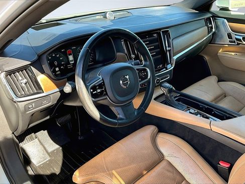 Used 2018 Volvo S90 T6 Inscription w/ Convenience Package image 14