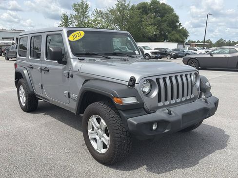 Used 2021 Jeep Wrangler Unlimited Sport w/ Sun And Sound Package AWD/4WD image 14