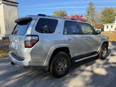 Used 2019 Toyota 4Runner SR5 image 7