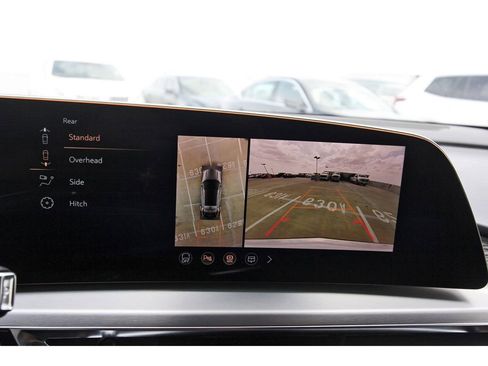 New 2026 Cadillac Lyriq Luxury image 17