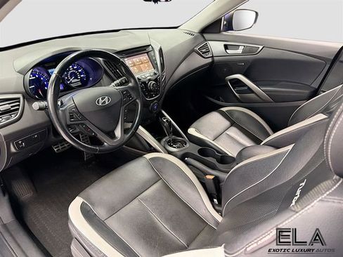 Used 2014 Hyundai Veloster Turbo FWD image 10
