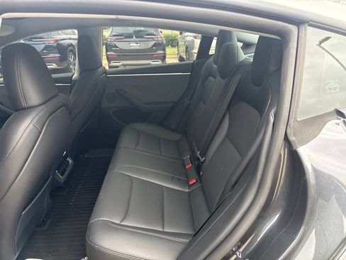 Used 2025 Tesla Model 3 RWD image 5
