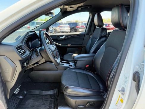 Certified 2023 Ford Escape ST-Line w/ Tech Pack #1 AWD/4WD image 14