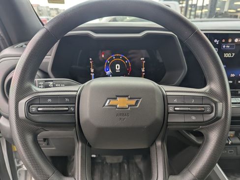 Used 2023 Chevrolet Colorado W/T w/ Safety Package AWD/4WD image 22