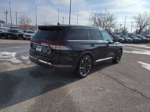 Used 2020 Lincoln Aviator Reserve w/ Equipment Group 202A image 5