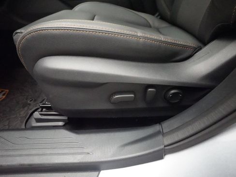Used 2025 Subaru Outback Wilderness AWD/4WD image 30