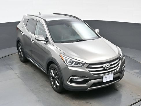 Used 2017 Hyundai Santa Fe Sport w/ 2.0T Ultimate Tech Package 05 AWD/4WD image 40