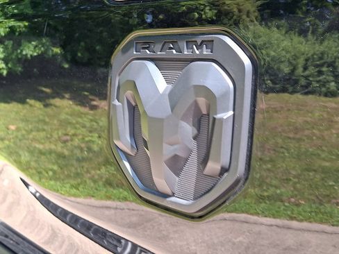 Used 2021 RAM 1500 Big Horn AWD/4WD image 30