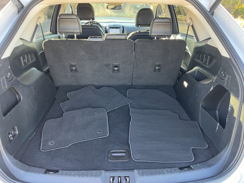 Used 2019 Ford Edge SEL w/ Equipment Group 201A image 32