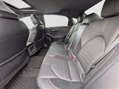 Used 2021 Toyota Avalon XSE image 20