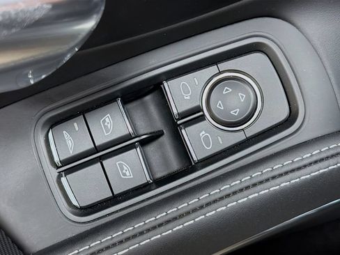 Certified 2017 Porsche 911 Carrera 4S AWD/4WD image 19