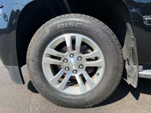 Used 2017 Chevrolet Tahoe LT AWD/4WD image 12