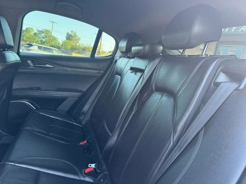 Used 2019 Alfa Romeo Stelvio RWD image 20