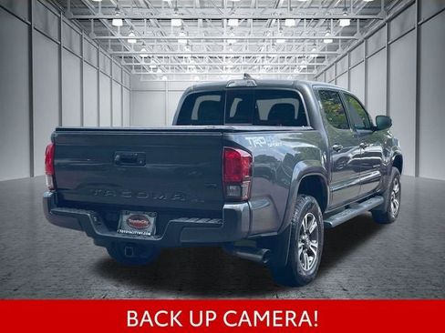 Used 2019 Toyota Tacoma TRD Sport AWD/4WD image 8