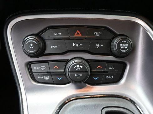 Used 2022 Dodge Challenger GT image 21