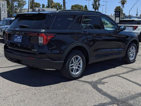 New 2026 Ford Explorer Active AWD/4WD image 2