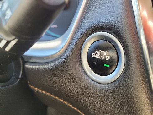 Used 2020 Chevrolet Traverse LS image 29