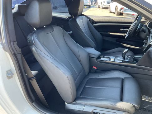 Used 2020 BMW 440i Coupe w/ M Sport Package image 22