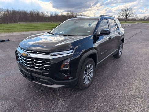 Used 2025 Chevrolet Equinox LT w/ Convenience Package II image 12