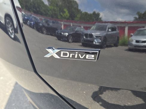 New 2025 BMW X3 xDrive30i w/ Convenience Package image 16