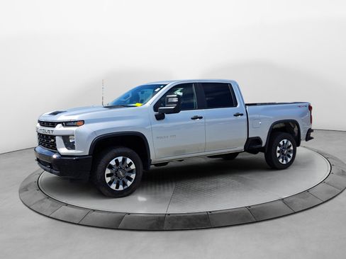 Used 2022 Chevrolet Silverado 2500 Custom w/ Custom Convenience Package AWD/4WD image 3