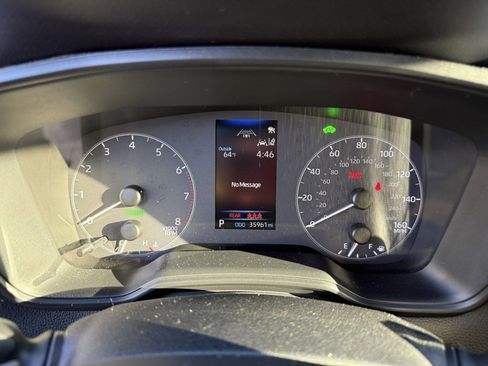 Used 2023 Toyota Corolla Cross SE image 20