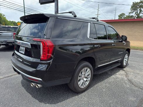 Used 2024 GMC Yukon Denali AWD/4WD image 7