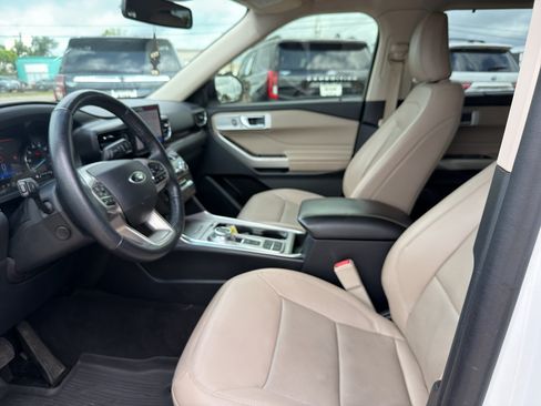 Used 2021 Ford Explorer Limited w/ Equipment Group 301A RWD image 23