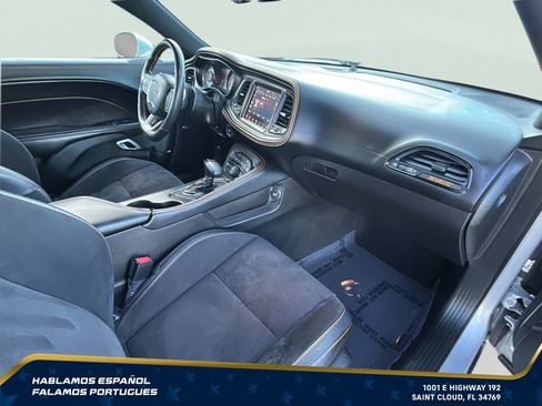 Used 2022 Dodge Challenger R/T Scat Pack RWD image 27