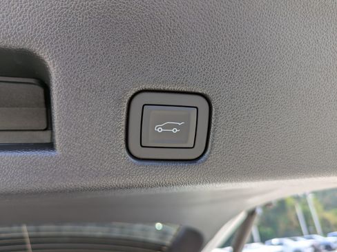 New 2026 Chevrolet Traverse LT w/ Sun and Wheel Package image 14