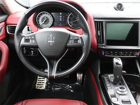Used 2022 Maserati Levante Modena image 20