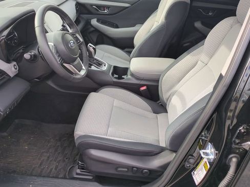 Used 2025 Subaru Outback Premium w/ Popular Package #1A image 17