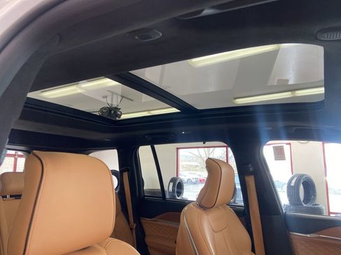 Used 2023 Jeep Grand Cherokee Summit image 23