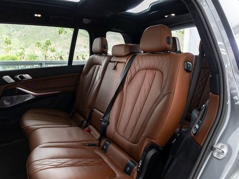 Certified 2025 BMW X7 M60i image 26