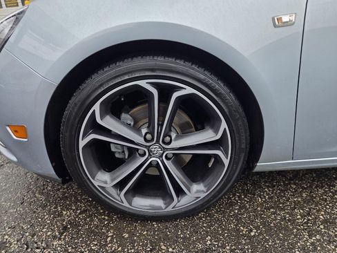 Used 2018 Buick Cascada Premium image 12