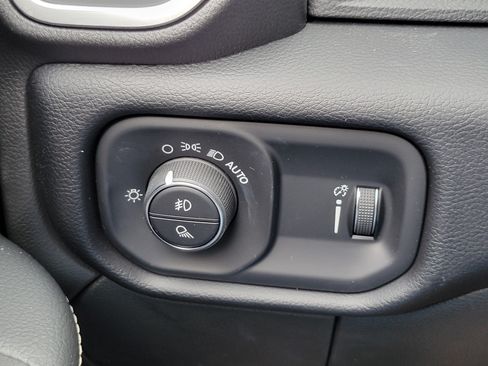 Used 2026 RAM 2500 Big Horn AWD/4WD image 10