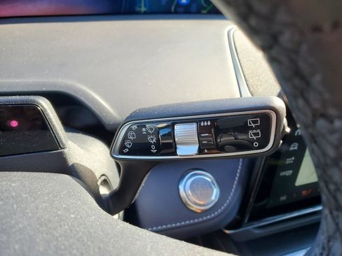 Used 2024 Lincoln Nautilus Reserve w/ Equipment Group 202A image 20