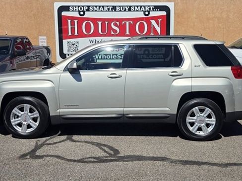 Used 2015 GMC Terrain SLT w/ Safety Package FWD image 1