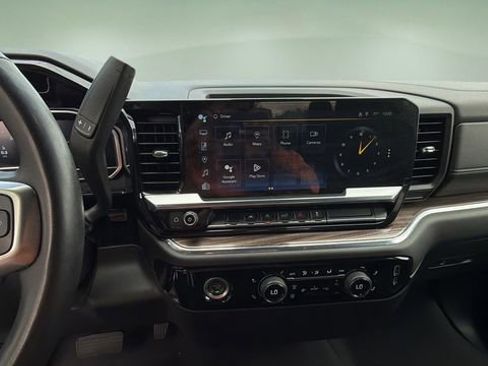 Used 2023 Chevrolet Silverado 1500 LT image 35