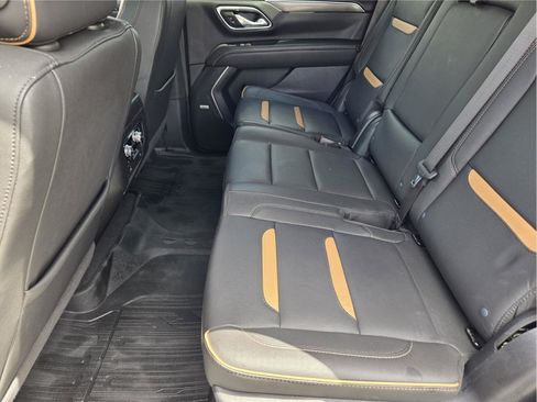 Used 2024 GMC Yukon AT4 w/ Technology Package AWD/4WD image 29