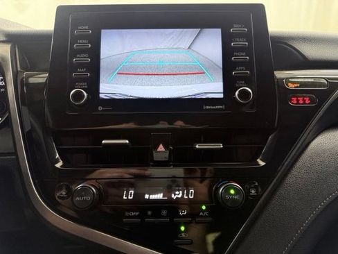 Used 2024 Toyota Camry LE FWD image 28
