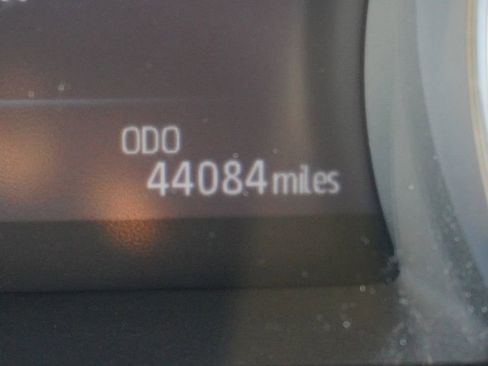 Used 2019 Toyota Camry XLE image 14