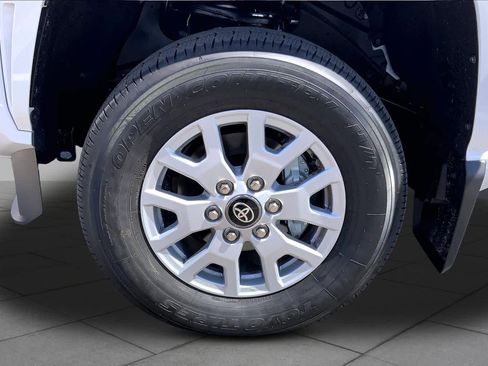 Used 2026 Toyota Tacoma SR5 image 10